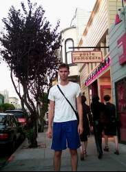 Picking up a chicken caesar at Pasta Pomodoro in the Marina