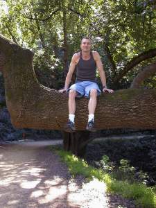 Brett amazed me by knowing and recognizing pretty much every flower and tree. I guess he
learned something at college after all! He studied forestry or tree-hugging or something.