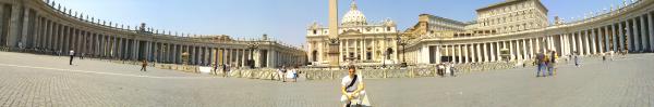 Piazza S. Pietro, in the blazing sun.