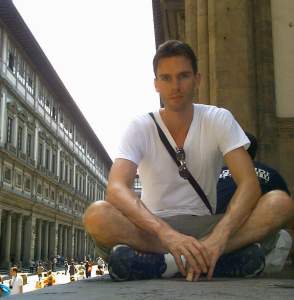 Looking down the Piazzale degli Uffizi - the world-famous art musuem is housed here.