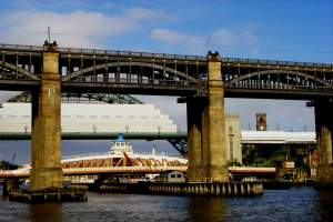 Newcastle is also famous for its three older bridges - the Tyne Bridge, the Swing Bridge,
and the High-Level Bridge.