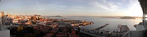 A panorama of San Francisco Bay, not long after dawn in October. This is a big, wide pic, so
feel free to scroll, scroll, scroll :)