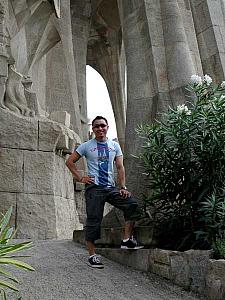 Outside the Sacre Familia