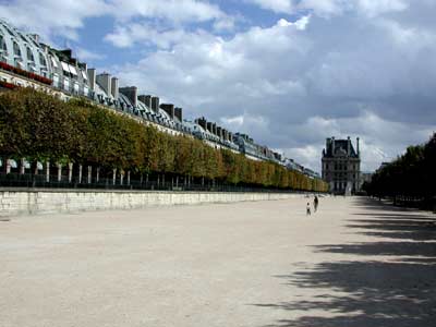 Les Jardins des Tuileries on a perfect late Summer day